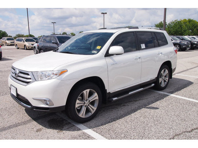 toyota highlander 2012 white suv limited gasoline 6 cylinders front wheel drive automatic 77074
