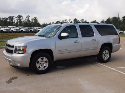 chevrolet suburban 2012 silver suv lt flex fuel 8 cylinders 2 wheel drive automatic with overdrive 77656