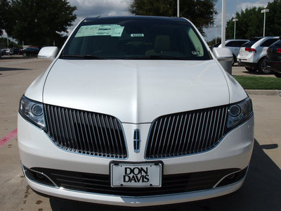 lincoln mkt 2013 white suv ecoboost gasoline 6 cylinders all whee drive automatic 76011