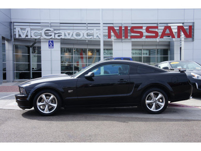 ford mustang 2005 black coupe gt deluxe gasoline 8 cylinders rear wheel drive automatic 79119