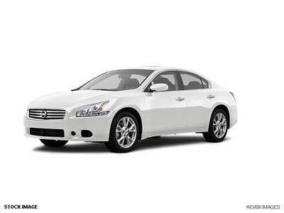 nissan maxima 2012 white sedan 3 5 s gasoline 6 cylinders front wheel drive automatic 77301