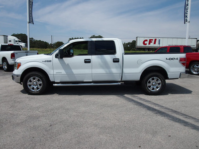 ford f 150 2011 white xlt gasoline 6 cylinders 4 wheel drive automatic 78016