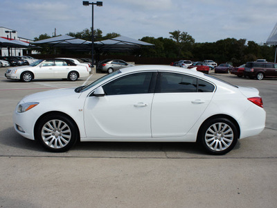 buick regal 2011 white sedan cxl gasoline 4 cylinders front wheel drive automatic 76087