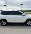 toyota highlander 2012 white suv gasoline 6 cylinders front wheel drive automatic 76087