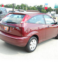 ford focus 2006 red coupe zx3 se gasoline 4 cylinders front wheel drive automatic with overdrive 77706
