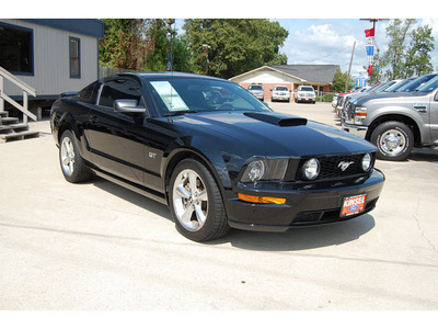 ford mustang 2008 black coupe gt premium gasoline 8 cylinders rear wheel drive 5 speed manual 77706