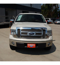 ford f 150 2009 white king ranch flex fuel 8 cylinders 2 wheel drive automatic with overdrive 77706