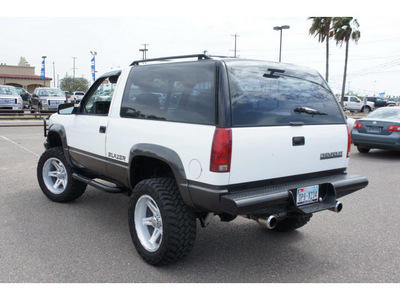 chevrolet blazer 1993 white suv gasoline v8 4 wheel drive automatic 78539