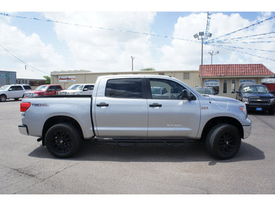 toyota tundra 2011 silver grade 8 cylinders automatic 78539