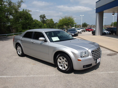 chrysler 300 2007 silver sedan touring gasoline 6 cylinders rear wheel drive automatic 76049