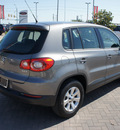 volkswagen tiguan 2009 gray suv 2 0t gasoline 4 cylinders front wheel drive automatic 76087