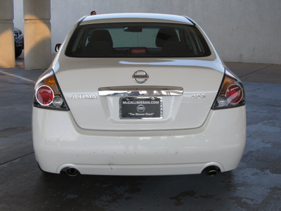 nissan altima 2011 white sedan 2 5 s gasoline 4 cylinders front wheel drive shiftable automatic 77477