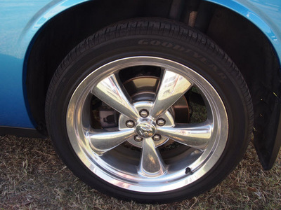 dodge challenger 2010 blue coupe r t classic gasoline 8 cylinders rear wheel drive automatic 75067