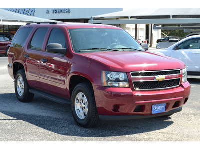 chevrolet tahoe 2007 red suv ls gasoline 8 cylinders rear wheel drive automatic 76401