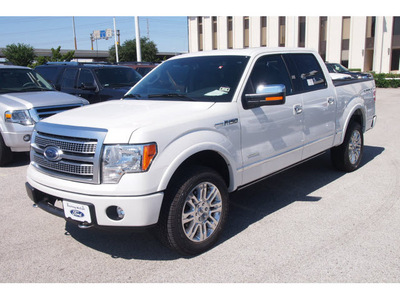 ford f 150 2012 white platinum gasoline 6 cylinders 4 wheel drive automatic 77074