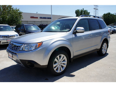 subaru forester 2013 silver wagon 2 5x premium gasoline 4 cylinders all whee drive automatic 77099