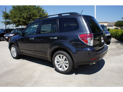 subaru forester 2013 dk  gray wagon 2 5x limited gasoline 4 cylinders all whee drive automatic 77099