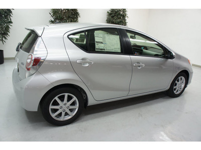 toyota prius c 2012 silver hatchback three hybrid 4 cylinders front wheel drive automatic 91731