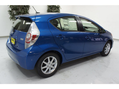 toyota prius c 2012 blue hatchback three hybrid 4 cylinders front wheel drive automatic 91731