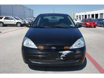 ford focus 2000 black sedan se gasoline 4 cylinders front wheel drive automatic 76543