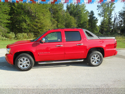 chevrolet avalanche 2008 red suv lt flex fuel 8 cylinders 2 wheel drive automatic 75657
