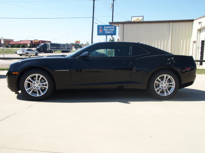 chevrolet camaro 2013 black coupe lt gasoline 6 cylinders rear wheel drive automatic 75087