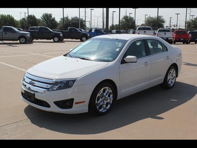 ford fusion 2011 wht sedan se gasoline 4 cylinders front wheel drive automatic 75041