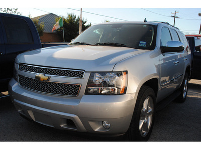 chevrolet tahoe 2010 silver suv ltz flex fuel 8 cylinders 2 wheel drive automatic with overdrive 77020