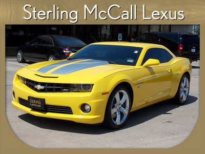 chevrolet camaro 2010 yellow coupe ss gasoline 8 cylinders rear wheel drive automatic with overdrive 77074