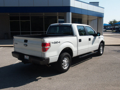 ford f 150 2010 white xl gasoline 8 cylinders 4 wheel drive automatic 76049