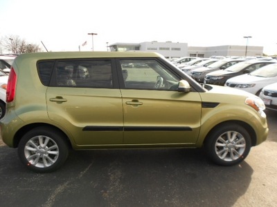 kia soul 2013 alien wagon gasoline 4 cylinders front wheel drive not specified 43228