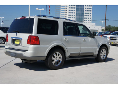 lincoln navigator 2004 beige suv luxury gasoline 8 cylinders rear wheel drive automatic 77043