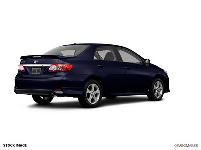 toyota corolla 2013 sedan 4dr s sedan 4sp at gasoline 4 cylinders front wheel drive not specified 27707