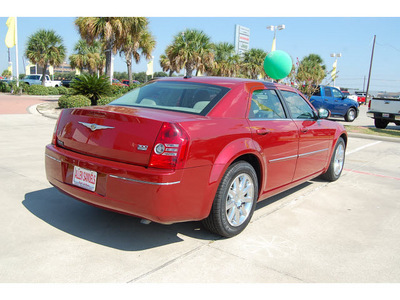chrysler 300 2009 dk  red sedan touring gasoline 6 cylinders rear wheel drive automatic with overdrive 77642