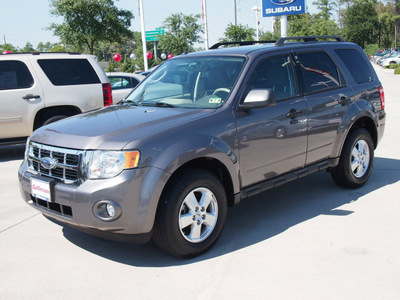 ford escape 2009 gray suv xlt gasoline 6 cylinders front wheel drive automatic 77090