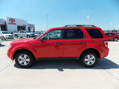ford escape 2009 red suv xlt gasoline 6 cylinders front wheel drive automatic with overdrive 77469