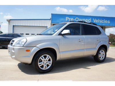 hyundai tucson 2007 silver suv limited gasoline 6 cylinders front wheel drive automatic 77034