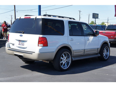 ford expedition 2005 white suv eddie bauer gasoline 8 cylinders rear wheel drive automatic with overdrive 78217