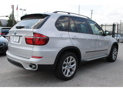 bmw x5 2013 silver xdrive35i premium gasoline 6 cylinders all whee drive automatic 77002