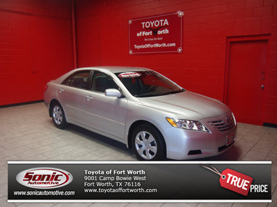 toyota camry 2009 silver sedan le gasoline 4 cylinders front wheel drive automatic 76116