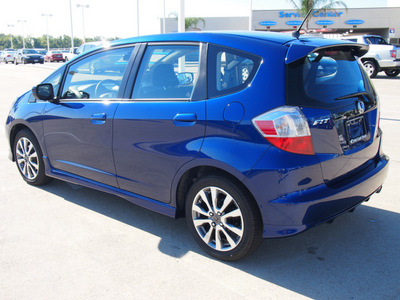 honda fit 2013 blue hatchback sport gasoline 4 cylinders front wheel drive automatic 77065