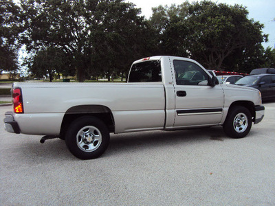 chevrolet silverado 1500 2004 beige pickup truck gasoline 8 cylinders rear wheel drive automatic 32901