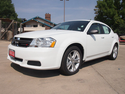 dodge avenger 2013 white sedan se v6 flex fuel 6 cylinders front wheel drive automatic 80301