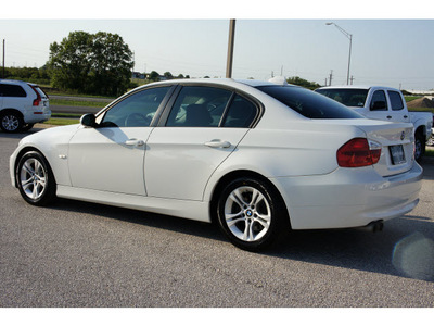 bmw 3 series 2008 white sedan 328i gasoline 6 cylinders rear wheel drive automatic 76505