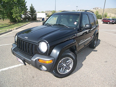 jeep liberty 2004 black suv sport gasoline 6 cylinders 4 wheel drive 5 speed manual 81212