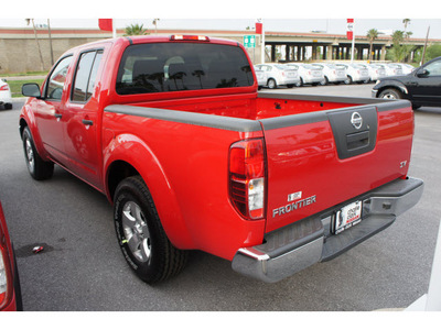 nissan frontier 2011 red sv gasoline 6 cylinders 2 wheel drive automatic 78552