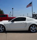 ford mustang 2006 white coupe gt premium gasoline 8 cylinders rear wheel drive automatic with overdrive 76018