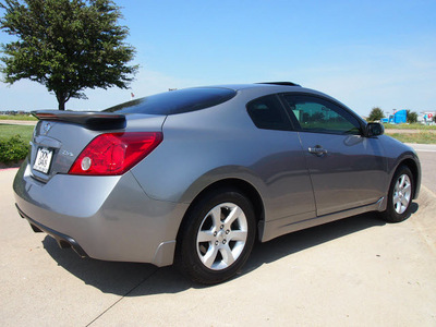 nissan altima 2009 gray coupe 2 5 s gasoline 4 cylinders front wheel drive automatic 76018