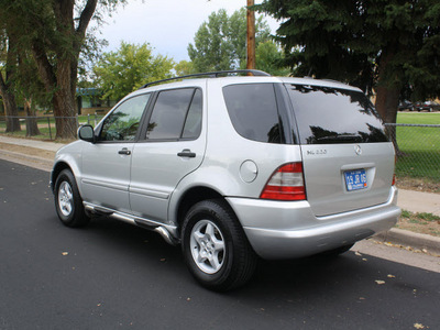 mercedes benz m class 2001 silver suv ml320 6 cylinders automatic 80110