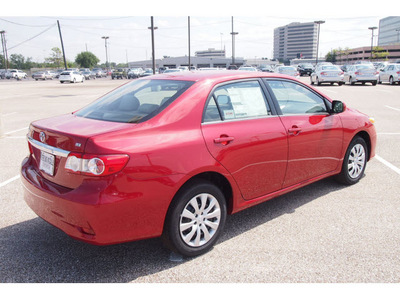toyota corolla 2013 red sedan le gasoline 4 cylinders front wheel drive automatic 77074